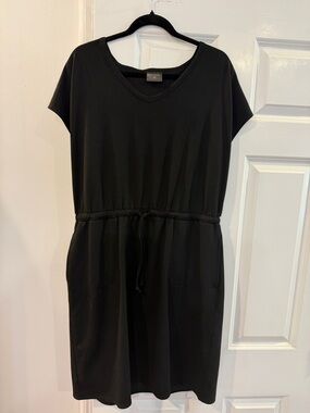 32 Degrees Black Short-Sleeve Drawstring Waist Dress